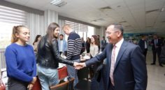 REKTÖR BAĞ, YABANCI ÖĞRENCİLERLE YEMEK YEDİ